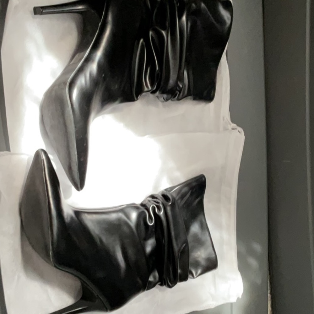 Jeffrey Campbell Black Stiletto Heeled Boots - Picture 3 of 8